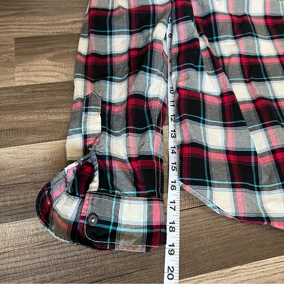 American Eagle Men’s XL Button down - Picture 4 of 8